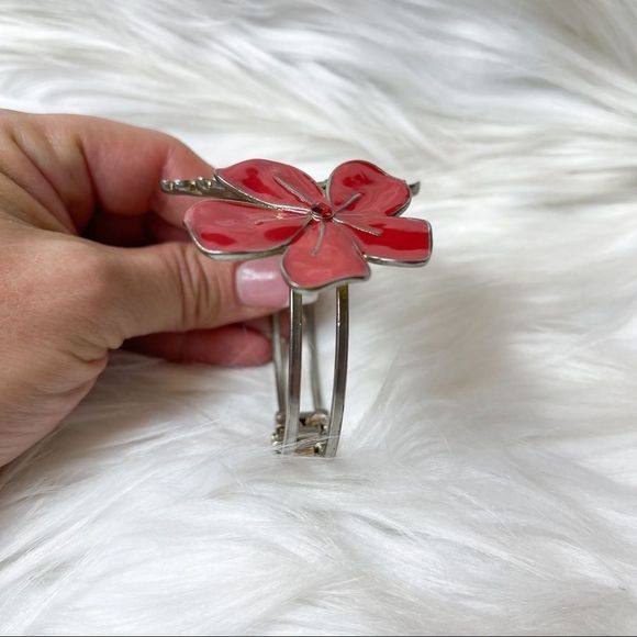 Beautiful Floral Cuff Bracelet 7” Enameled Flowers With Little Rhinestones - Picture 9 of 10